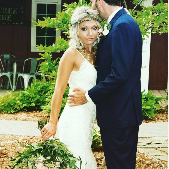 Meet your Posher, Amanda - Picture 1 of 1